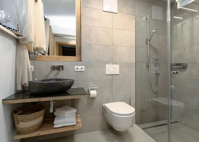 Tauernlodge Eben A3 Alpehytte *